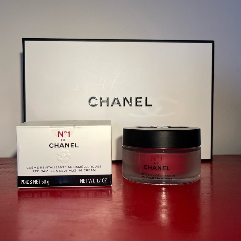 New in Box. N1 Chanel Creme Revitalisante Red Camellia Revitalizing Cream